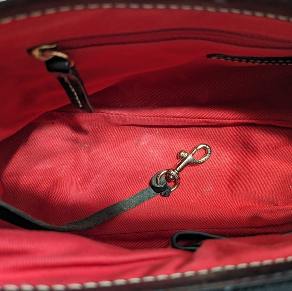 ~SOLD~ Dooney & Bourke Small Shoulder Bag - Picture 9 of 13